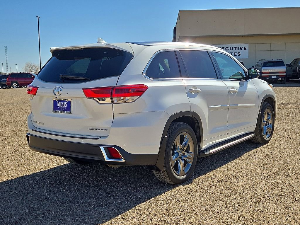 Used 2017 Toyota Highlander Limited image 5