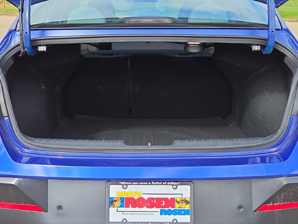Used 2024 Hyundai Elantra Limited FWD image 30