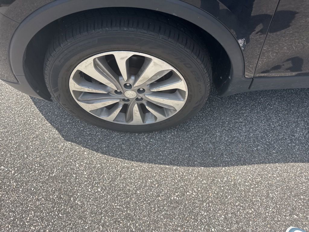 Used 2020 Buick Encore Preferred image 4