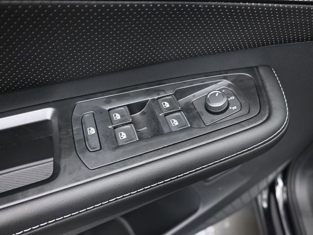 New 2026 Volkswagen Atlas SE image 13