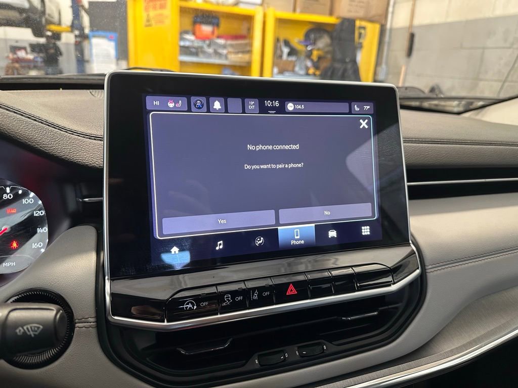 Used 2022 Jeep Compass Limited image 26