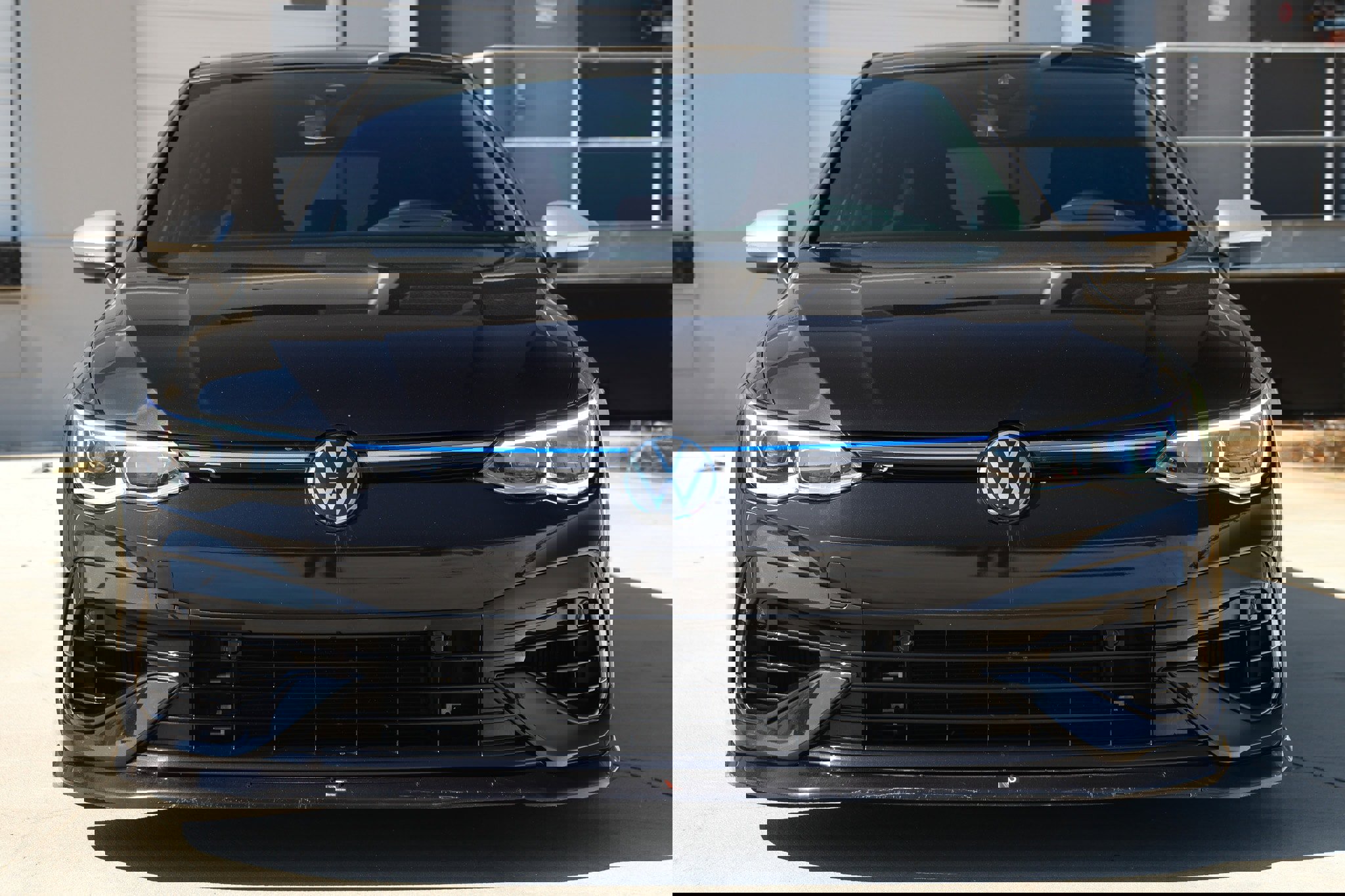 Used 2023 Volkswagen Golf R image 22