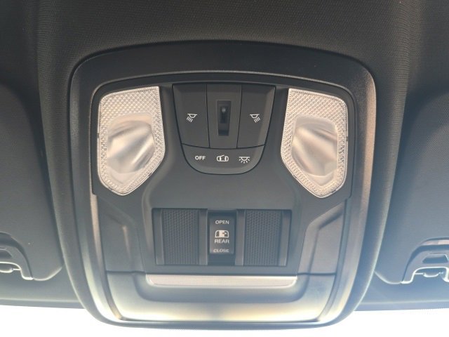 Used 2024 RAM 2500 Tradesman w/ Chrome Appearance Group image 26