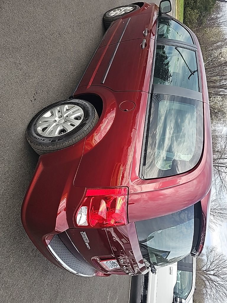 Used 2016 Dodge Grand Caravan American Value Package w/ UConnect Hands-Free Group image 7