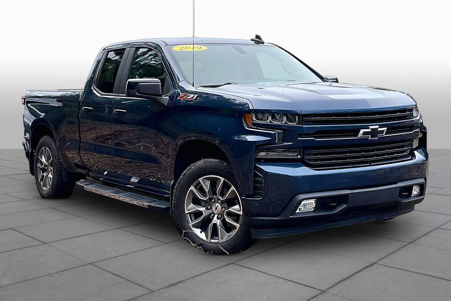 Used 2019 Chevrolet Silverado 1500 RST AWD/4WD image 3