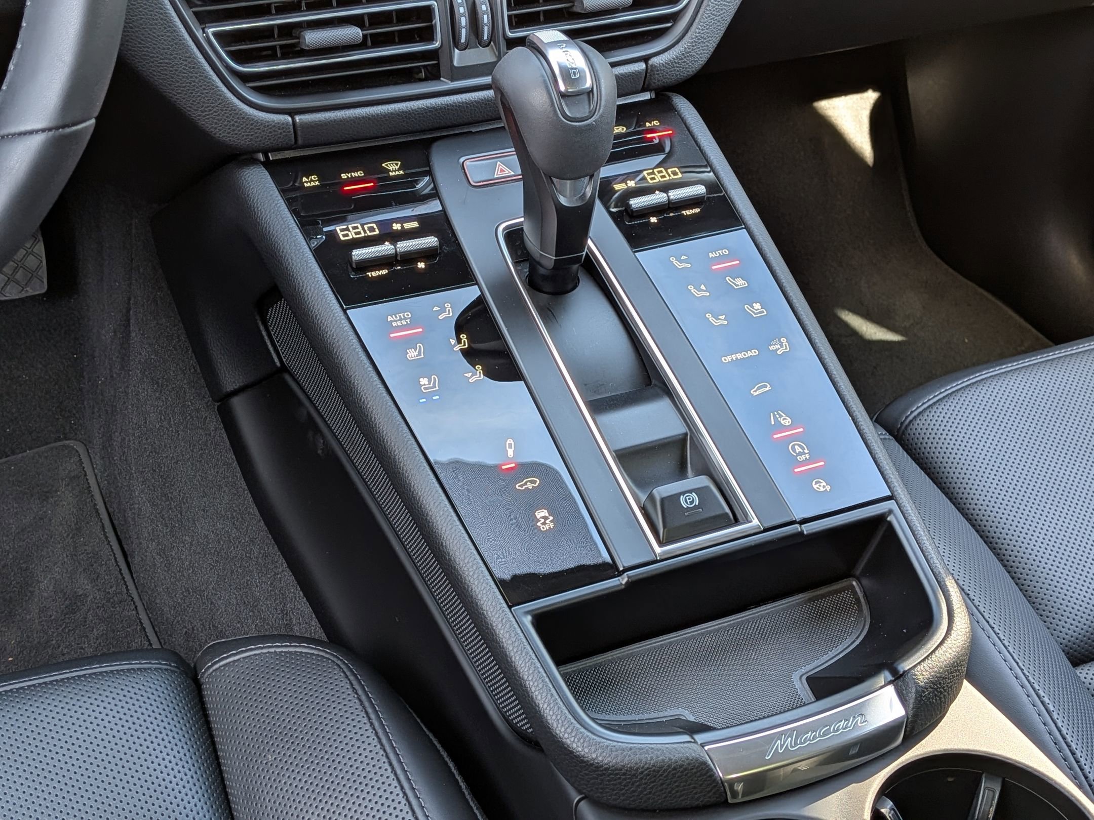 Used 2025 Porsche Macan S AWD/4WD image 27