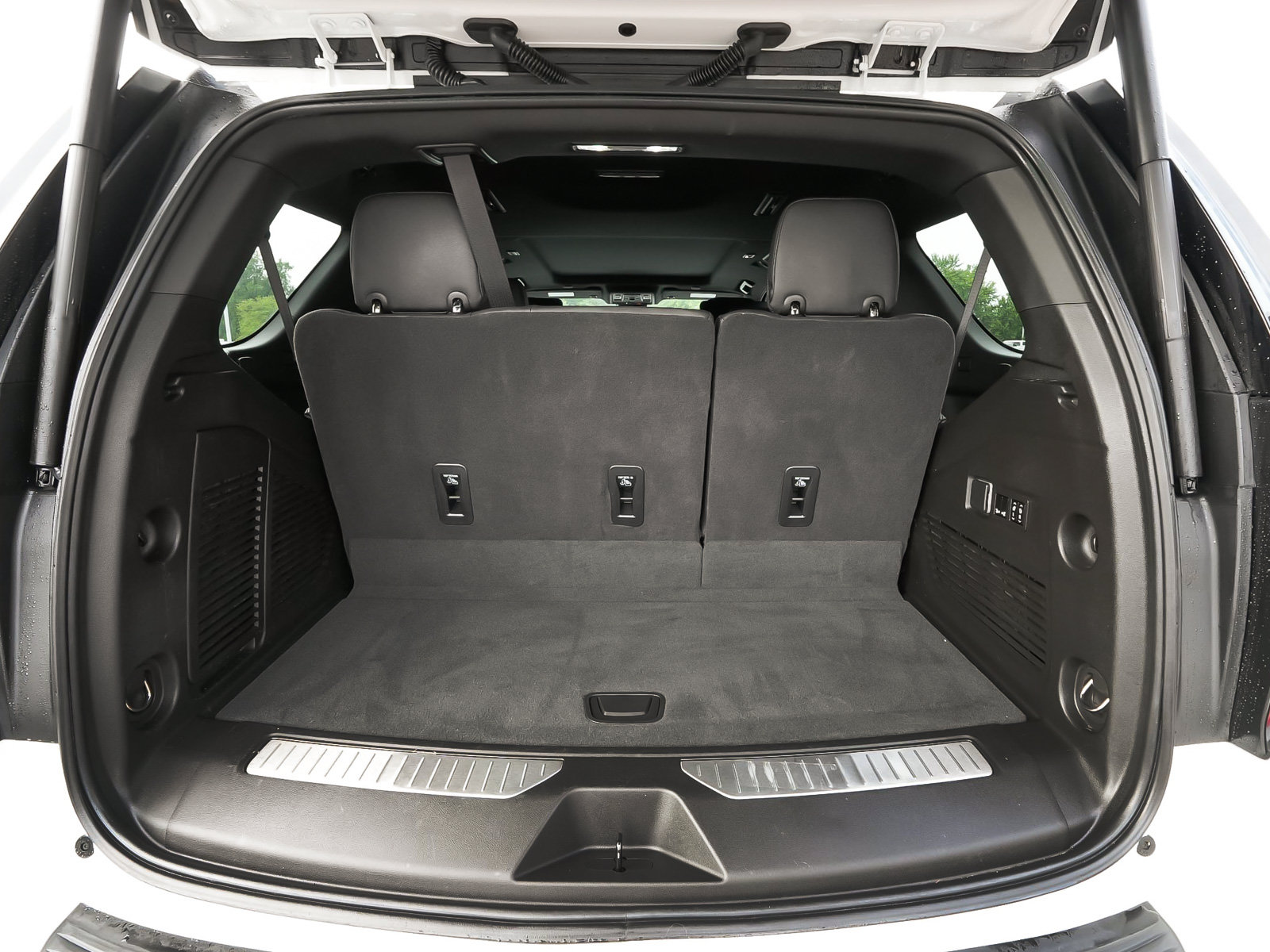 Used 2023 Chevrolet Tahoe RST w/ Luxury Package AWD/4WD image 61
