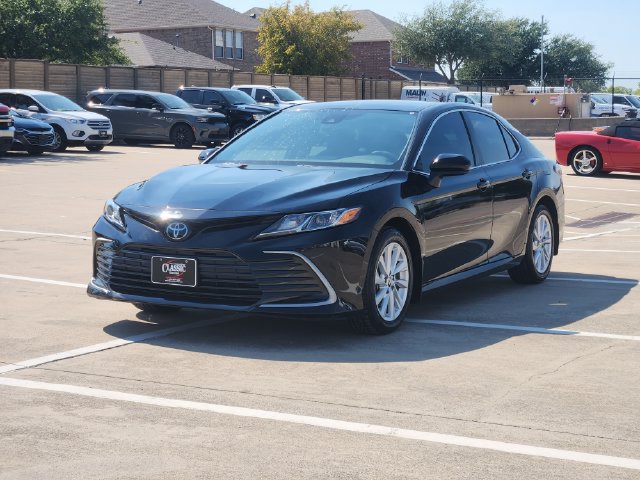 Used 2024 Toyota Camry LE FWD image 11