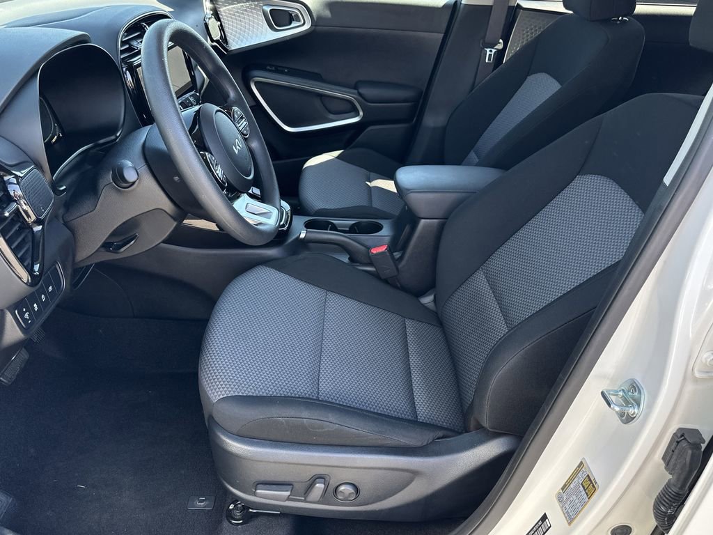 Used 2024 Kia Soul S image 14