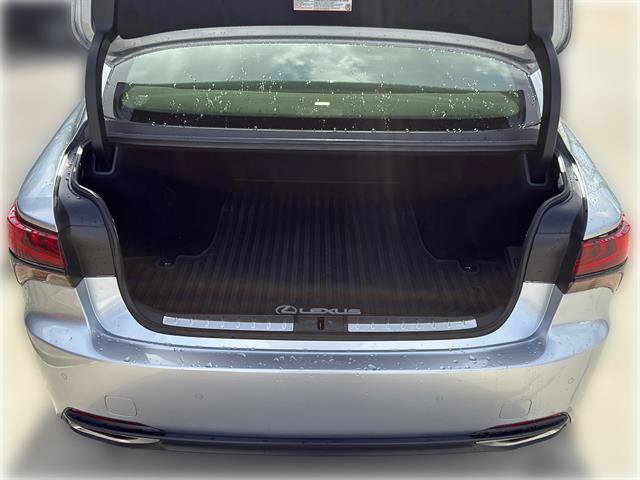 Used 2024 Lexus LS 500 w/ Interior Upgrade Package RWD image 6