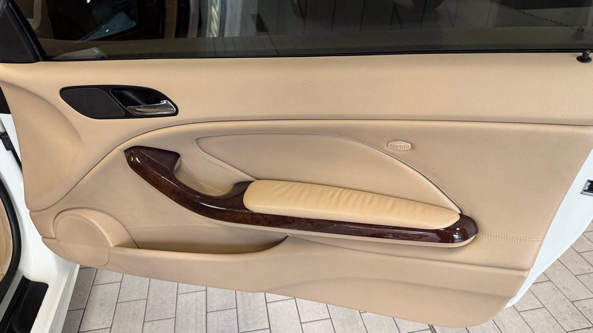 Used 2004 BMW 325Ci Coupe image 11