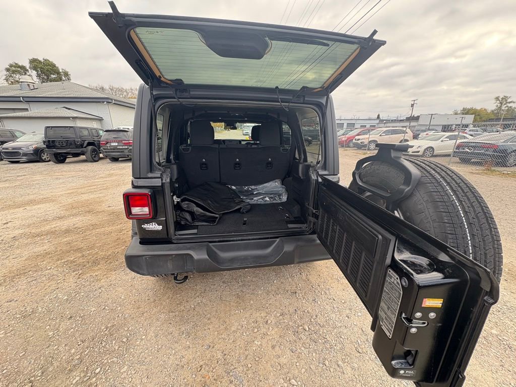 Used 2020 Jeep Wrangler Unlimited Sport image 23