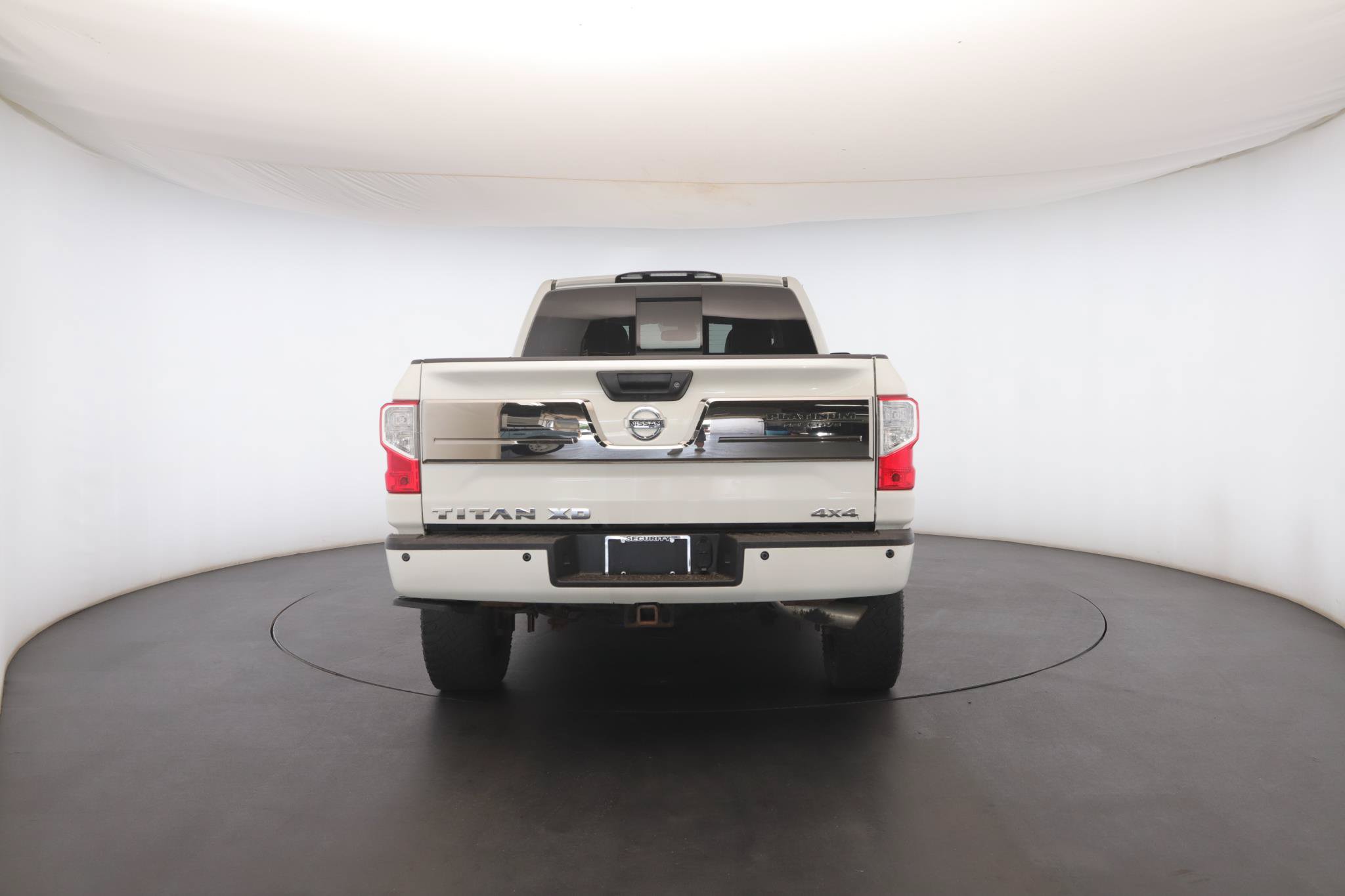 Used 2017 Nissan Titan Platinum Reserve AWD/4WD image 24