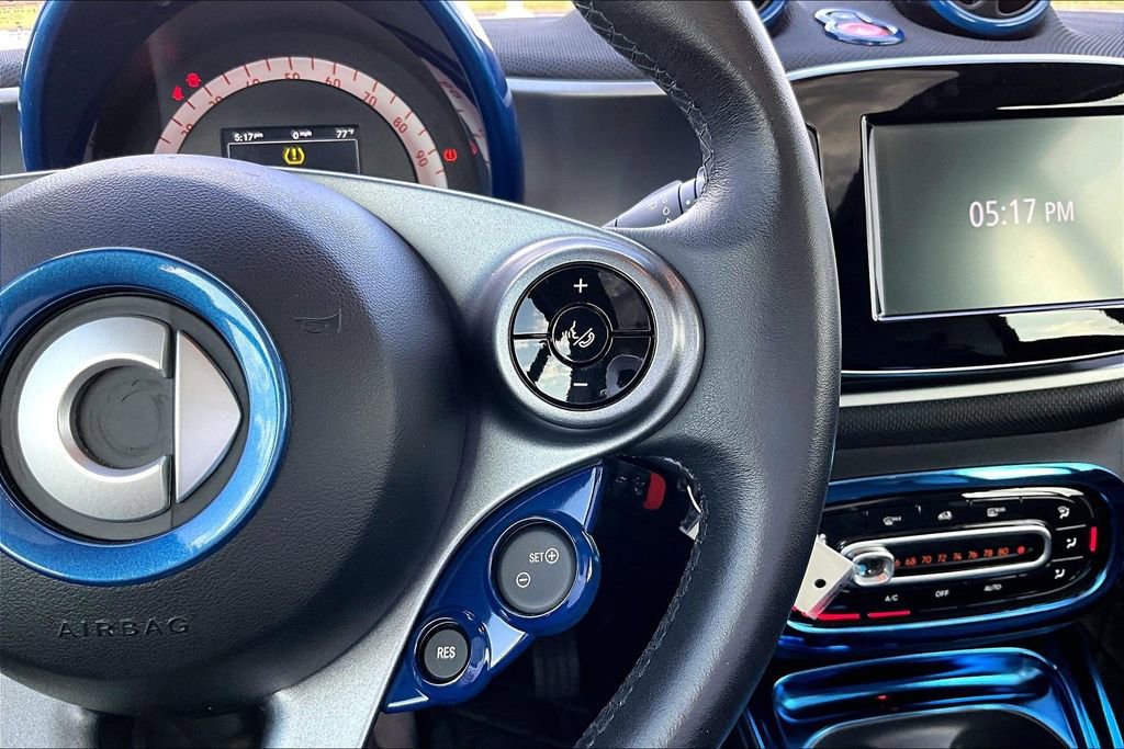 Used 2018 smart fortwo electric drive image 19