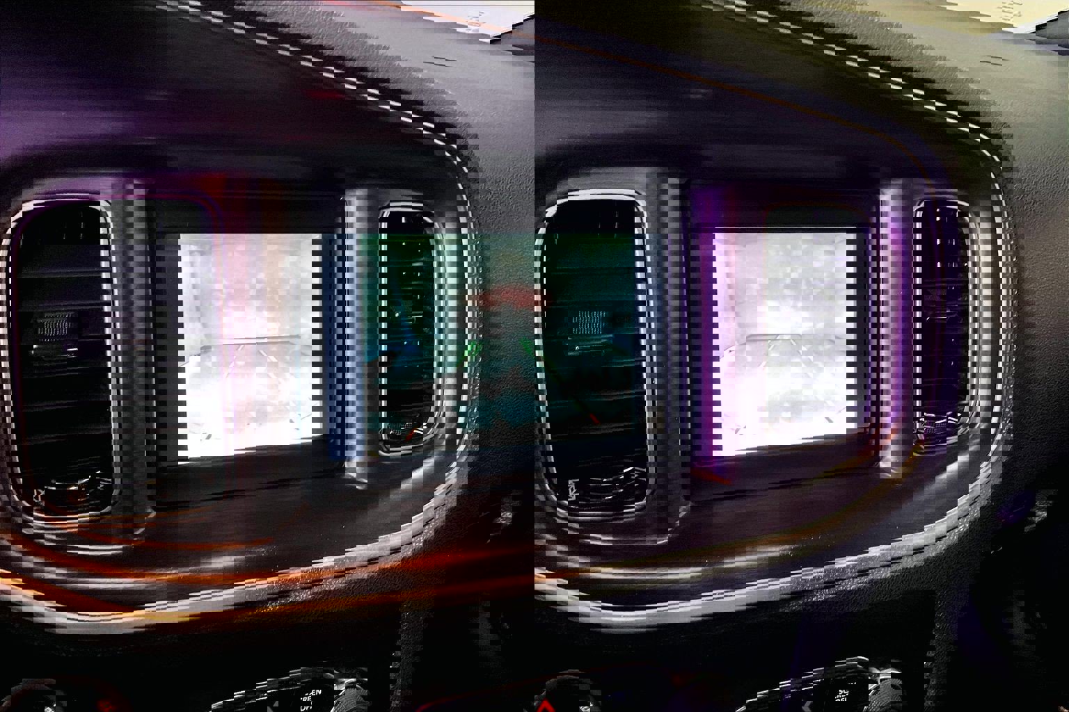 Used 2018 Dodge Charger SXT RWD image 14