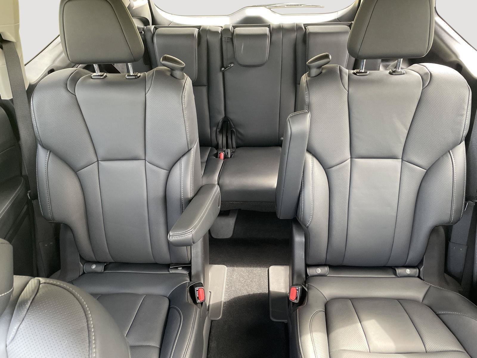 Certified 2025 Subaru Ascent Limited AWD/4WD image 26