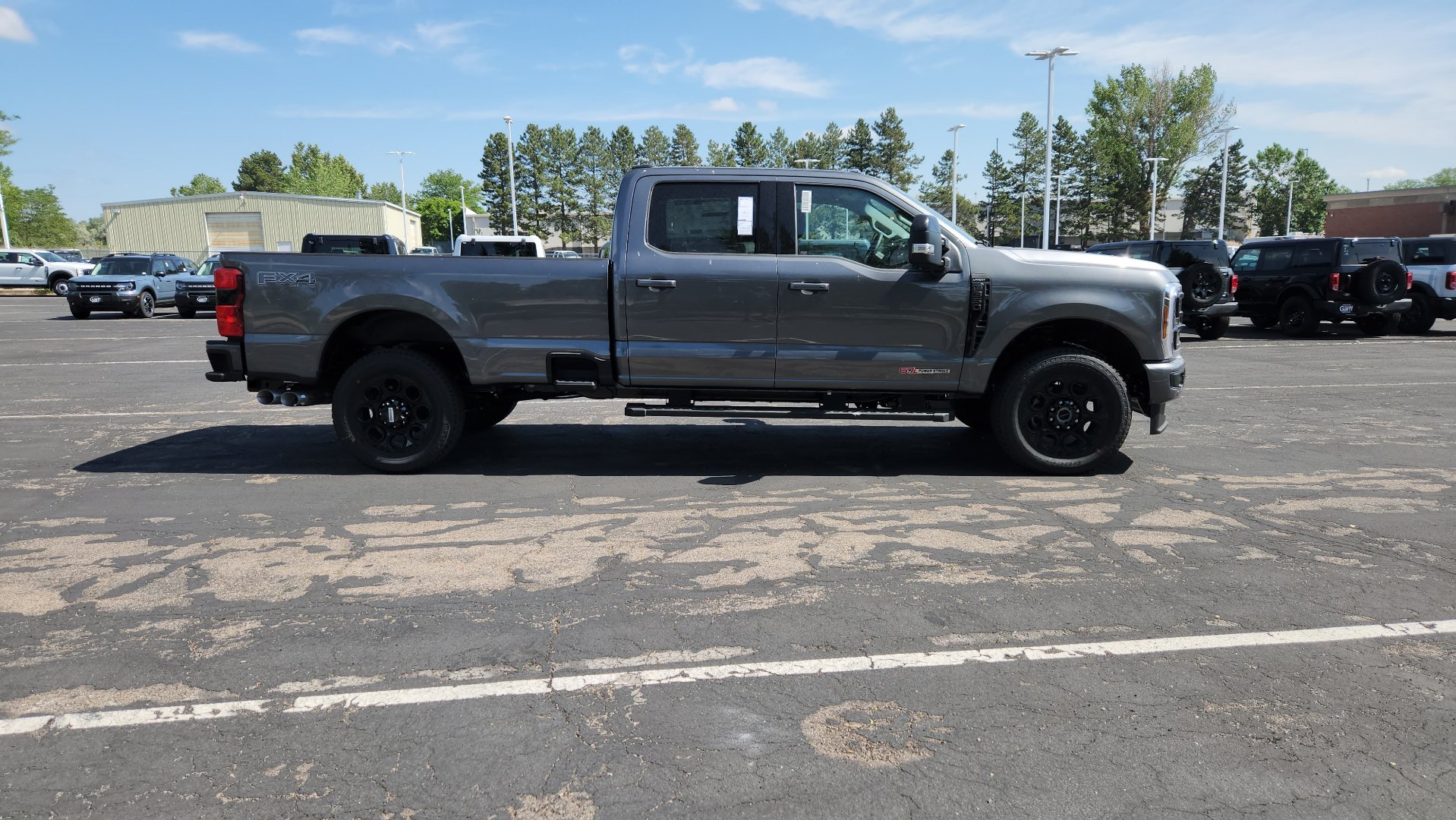 New 2026 Ford F350 Lariat w/ Black Appearance Package AWD/4WD image 18