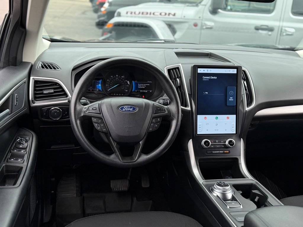 Certified 2024 Ford Edge SE w/ Black Appearance Package AWD/4WD image 5