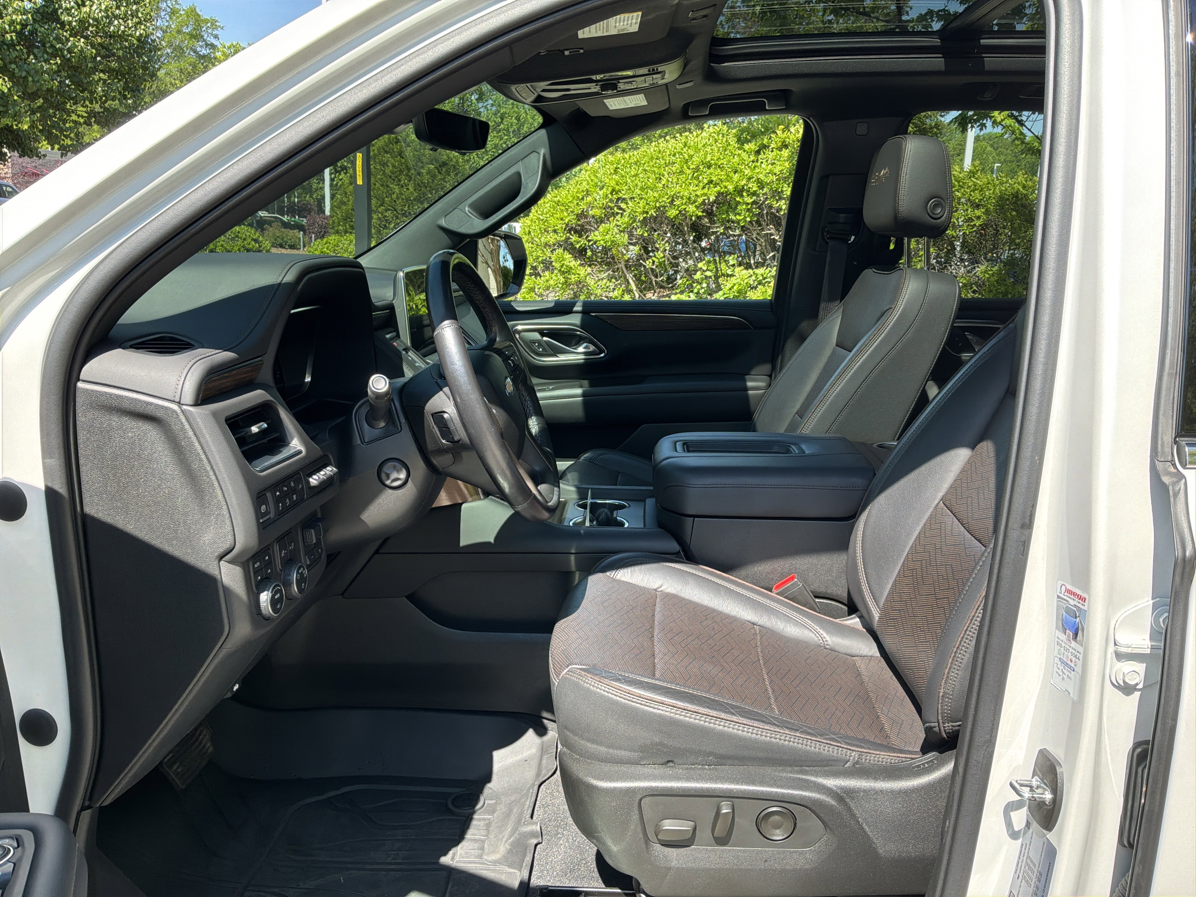 Used 2022 Chevrolet Tahoe High Country image 16