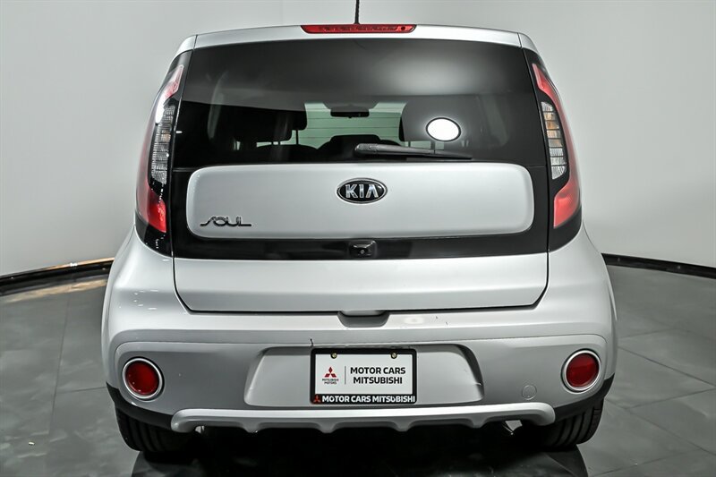 Used 2017 Kia Soul + FWD image 8