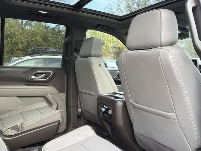 Used 2022 GMC Yukon SLT w/ SLT Premium Package image 22