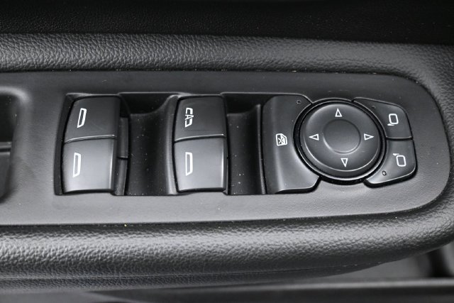 Used 2024 GMC Terrain SLT AWD/4WD image 14