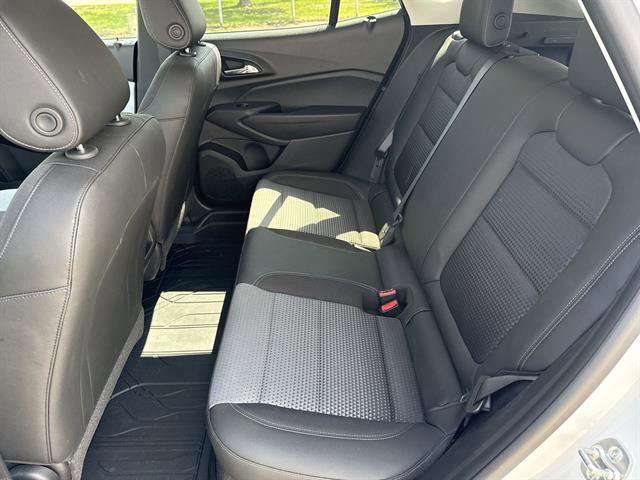 Used 2024 Chevrolet Trax LT w/ Driver Confidence Package FWD image 25