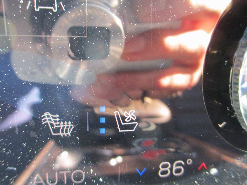 New 2026 GMC Acadia Denali Ultimate w/ LPO, Floor Liner Package image 21