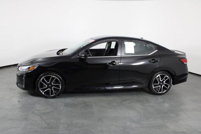 Certified 2025 Nissan Sentra SR FWD image 14