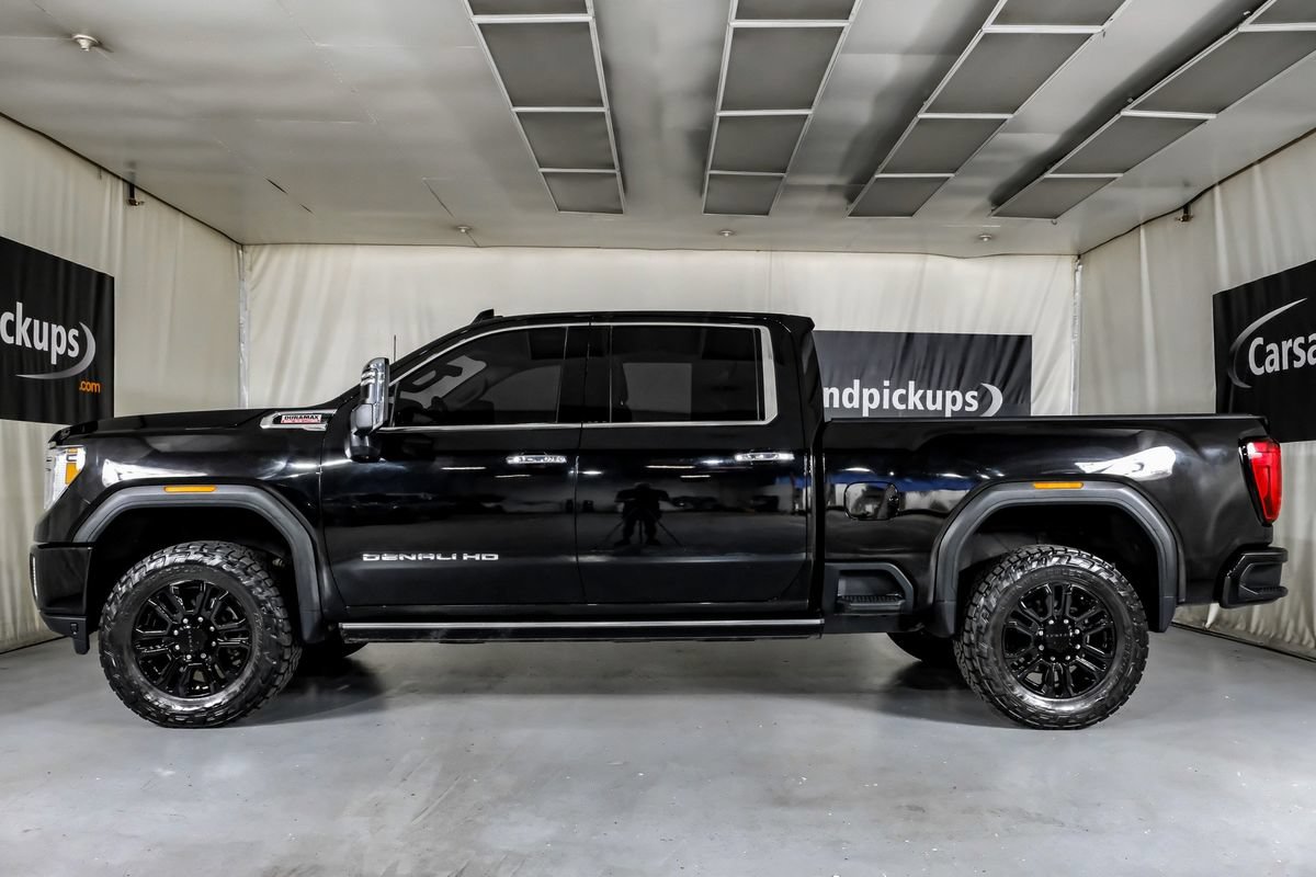 Used 2022 GMC Sierra 2500 Denali w/ Denali Black Diamond Edition AWD/4WD image 11