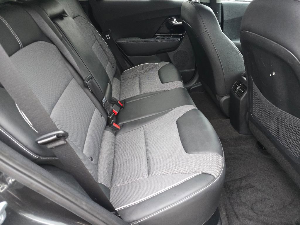 Used 2021 Kia Niro EX w/ Cold Weather Package image 18