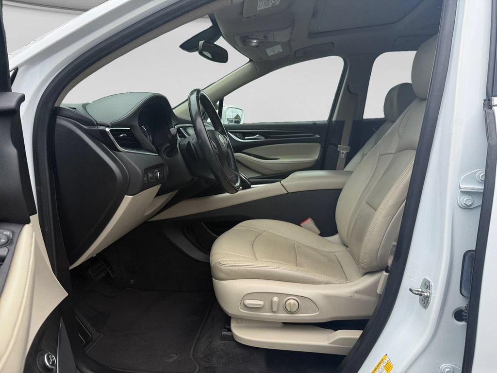Used 2019 Buick Enclave Essence FWD image 10