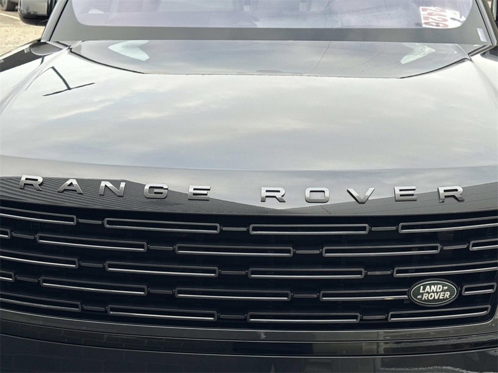 Used 2023 Land Rover Range Rover SE image 11