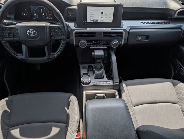 Used 2025 Toyota Tacoma SR5 AWD/4WD image 10