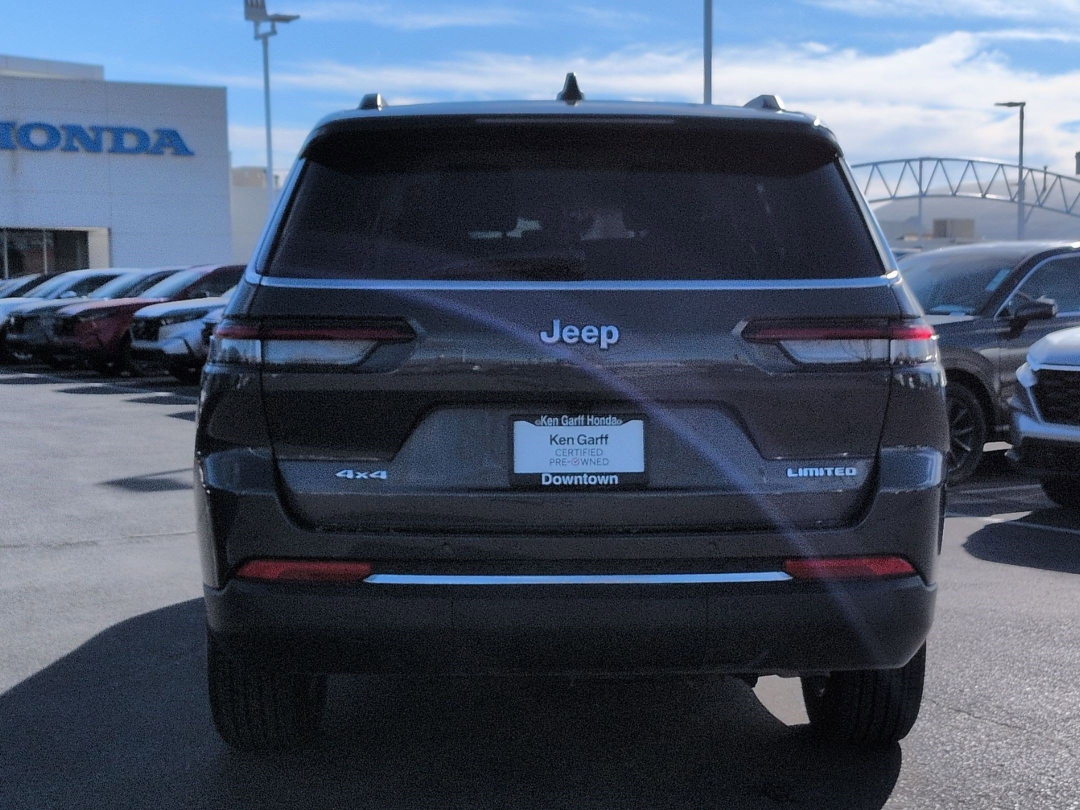 Used 2023 Jeep Grand Cherokee L Limited w/ Trailer Tow Group (B) image 7