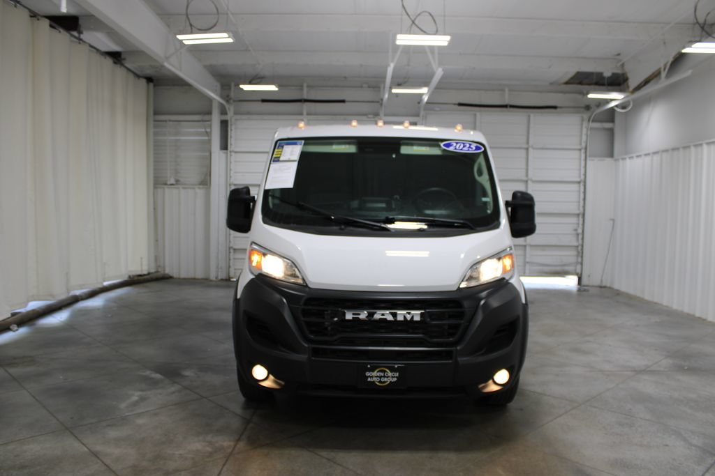 Used 2025 RAM ProMaster 2500 w/ Convenience Group FWD image 3