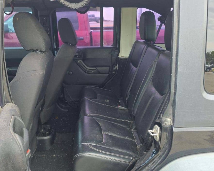 Used 2013 Jeep Wrangler Unlimited Sport w/ Connectivity Group AWD/4WD image 22
