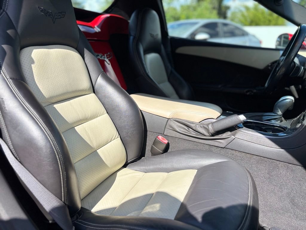 Used 2008 Chevrolet Corvette Convertible w/ Preferred Equipment Group RWD image 26