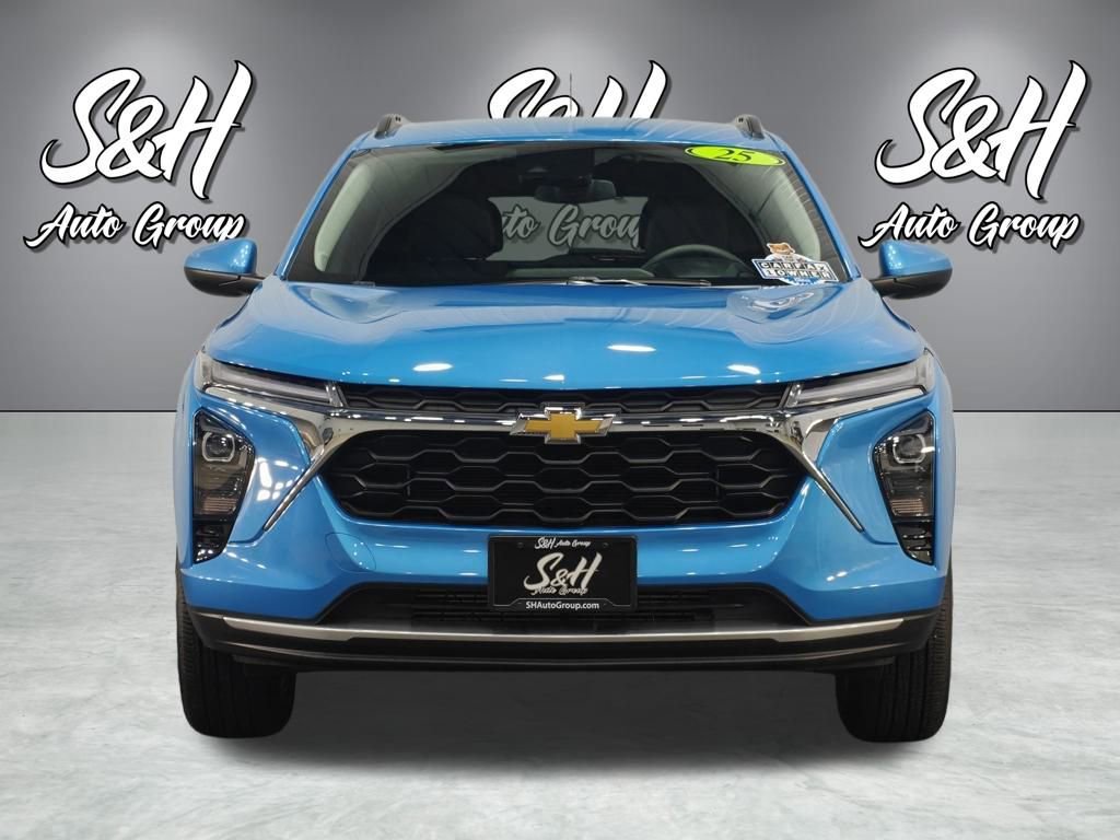 Used 2025 Chevrolet Trax LT image 13