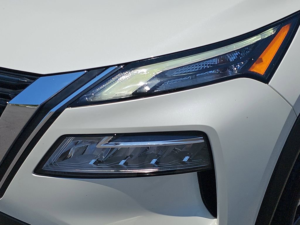 Used 2023 Nissan Rogue SV w/ SV Premium B Package FWD image 31