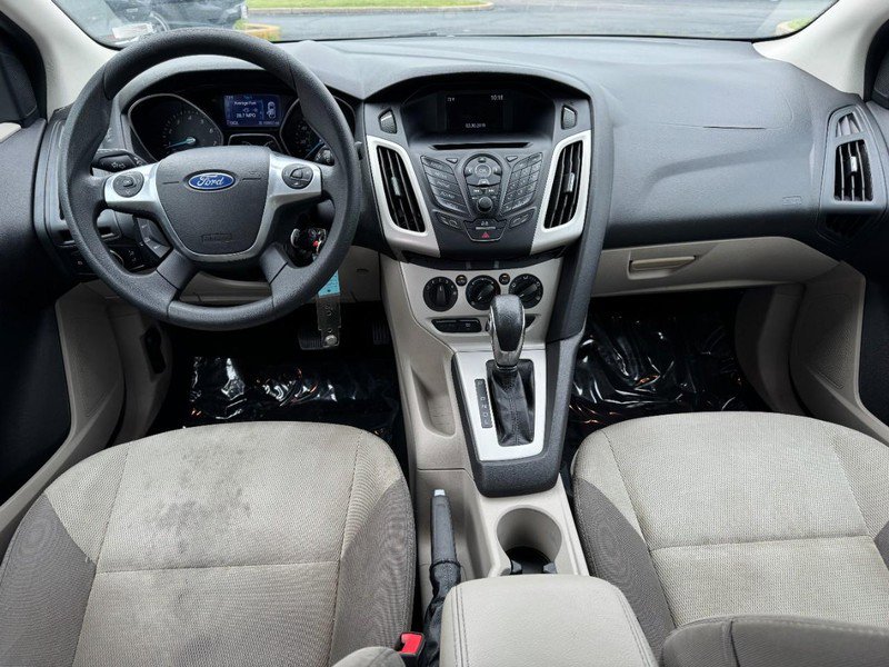 Used 2014 Ford Focus SE FWD image 11