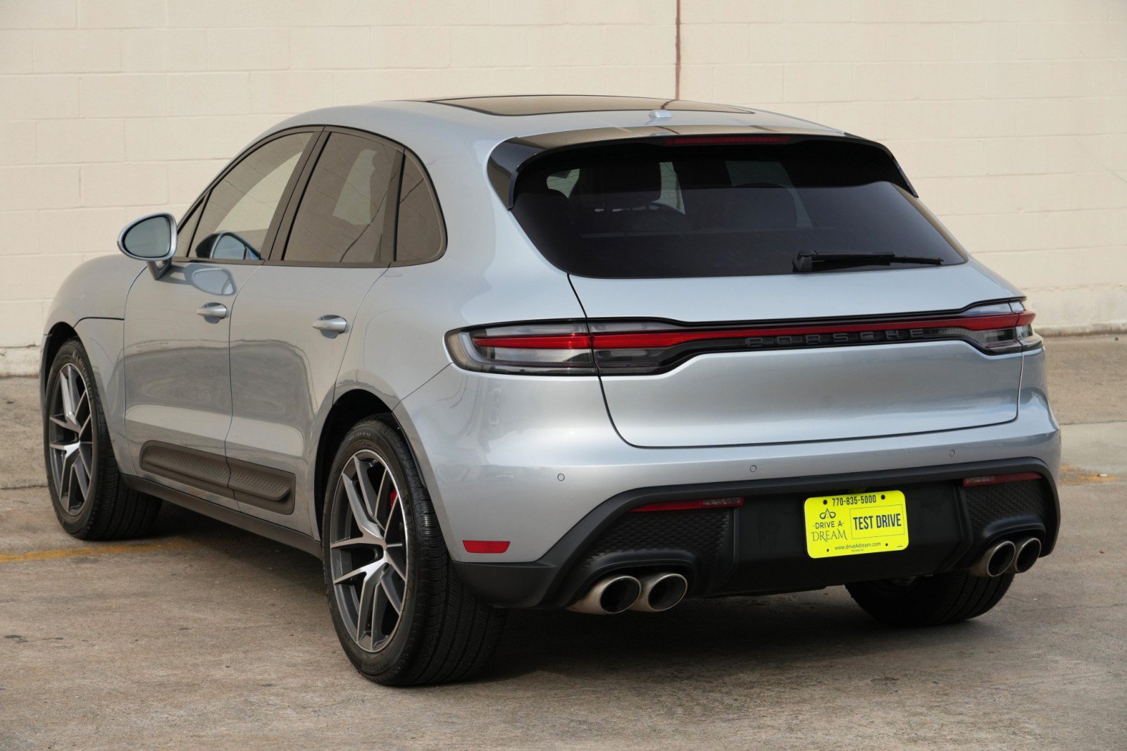 Used 2023 Porsche Macan S AWD/4WD image 51