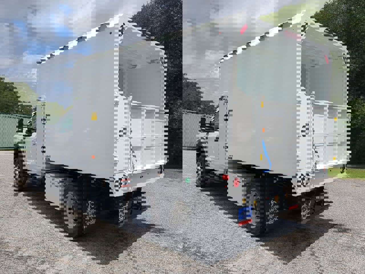 New 2025 Ford F550 2WD Regular Cab Super Duty image 5