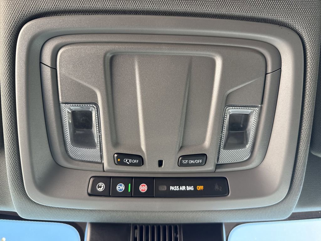 Used 2025 GMC Sierra 1500 Elevation image 31