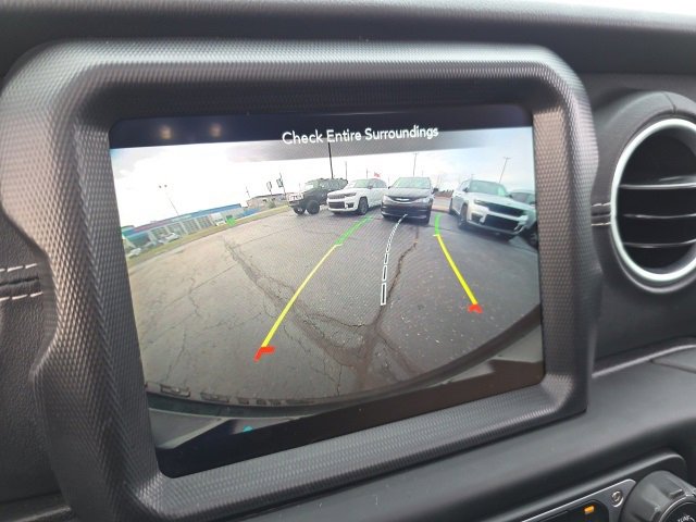 Used 2023 Jeep Wrangler Unlimited Sahara w/ Cold Weather Group image 22