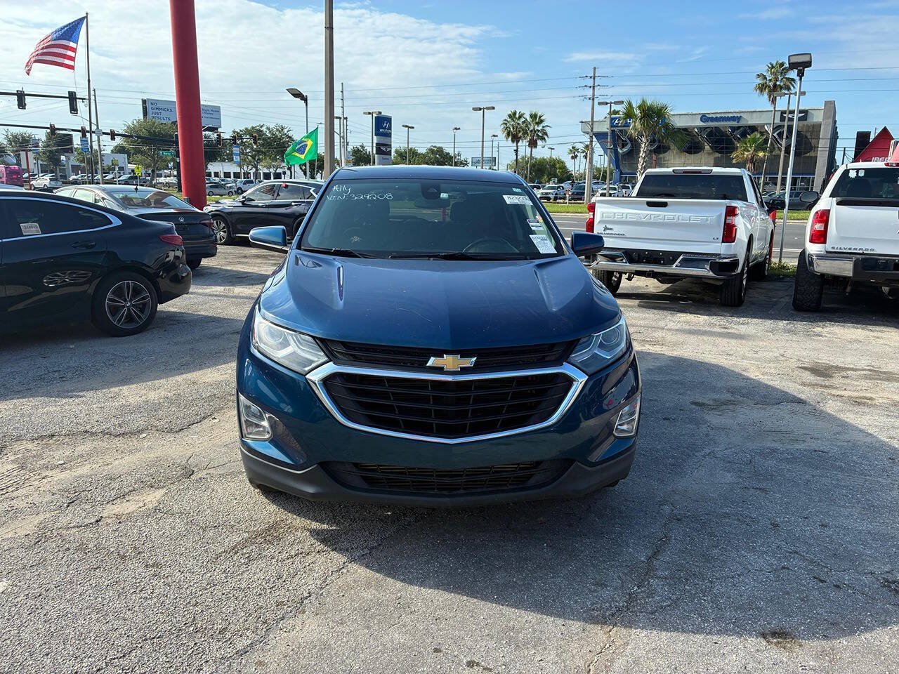Used 2019 Chevrolet Equinox LT w/ Driver Convenience Package FWD image 1