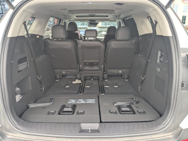 Certified 2025 Kia Carnival SX FWD image 11