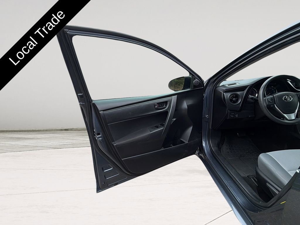 Used 2018 Toyota Corolla L image 9