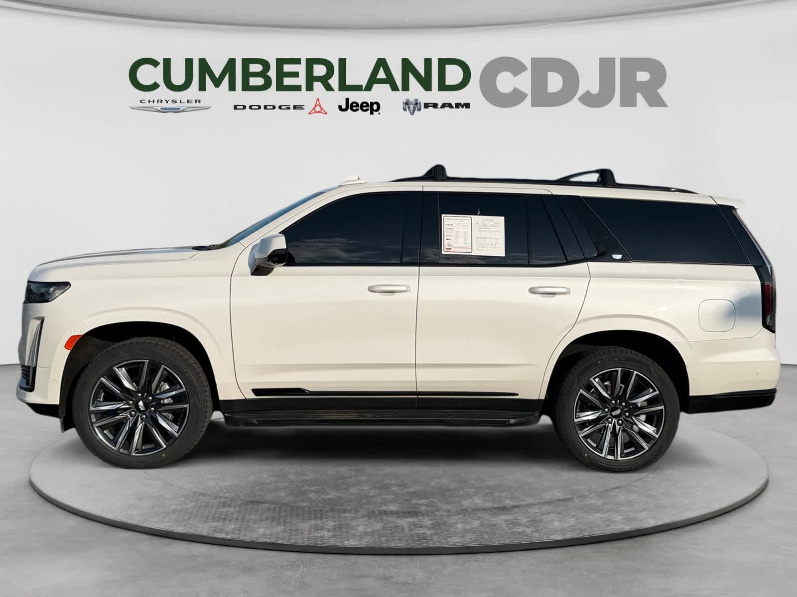Used 2021 Cadillac Escalade Sport Platinum AWD/4WD image 3