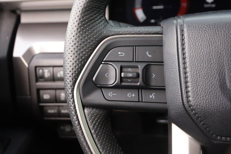 Used 2024 Toyota Tacoma 4x4 Double Cab image 11